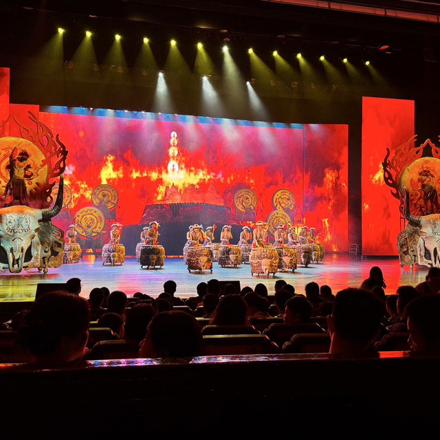張家界「魅力湘西」公演 