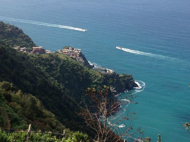 Coastal Charm in Cinque Terre 🌊🏰