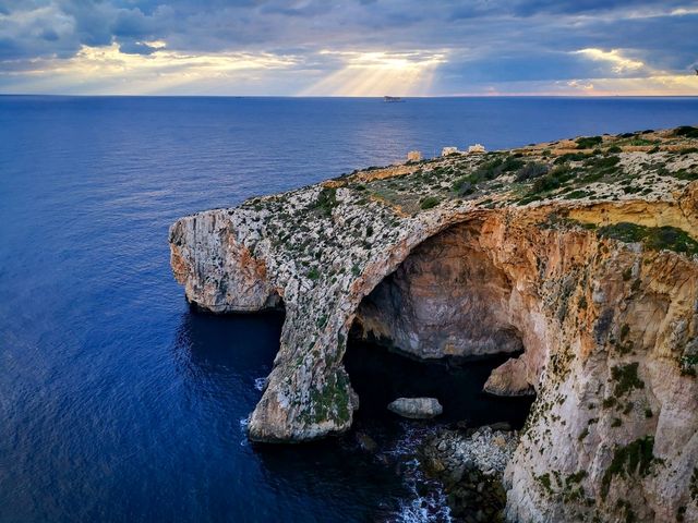 The Blue Grotto in Malta: Tips & Must-Knows