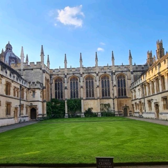 Oxford: The City of Sciences