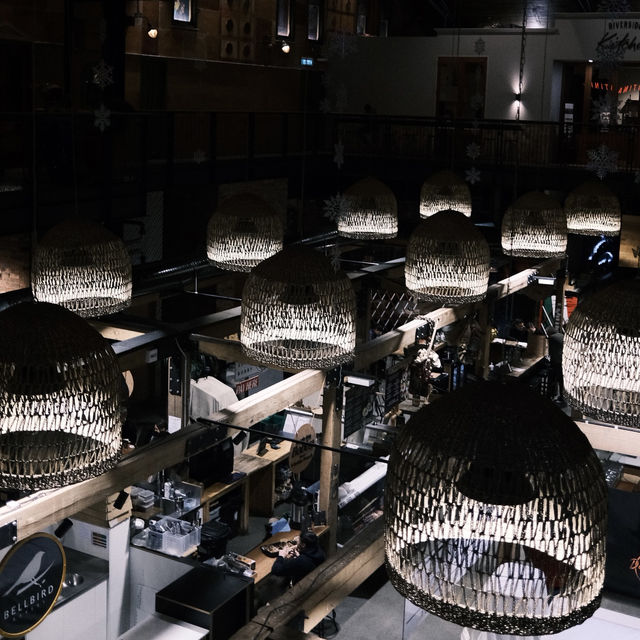 CHRISTCHURCH’S BUSTLING NIGHTLIFE RIVERSIDE MARKET 