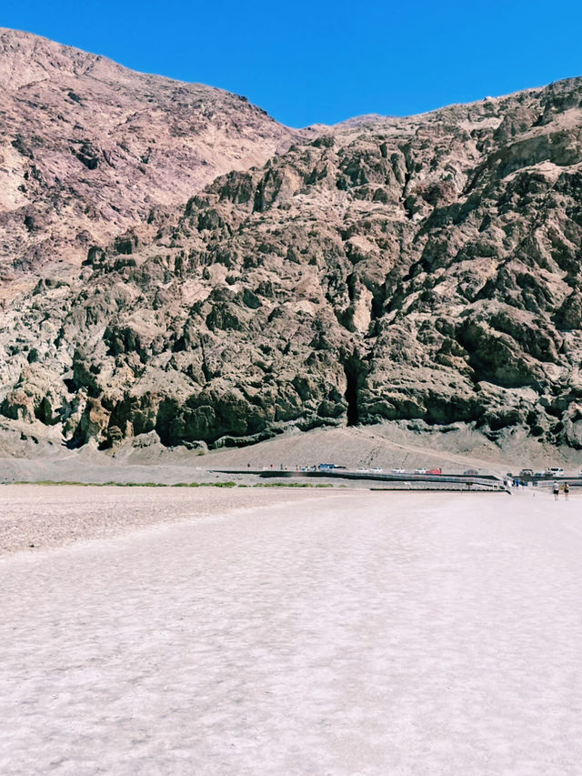 Death Valley National Park – Earth’s Most Extreme Theme Park! 🌞🏜️
