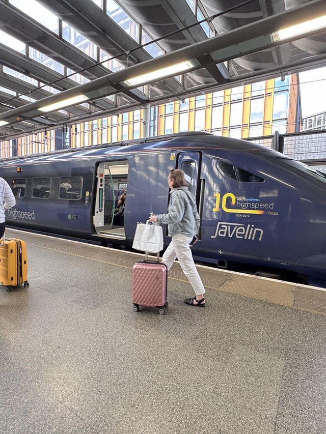 ไป Canterbury ด้วยรถไฟความเร็วสูง Gatwick Airport 
