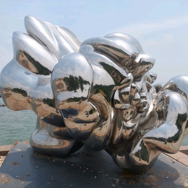 Qingdao, nice artworks on the beach 