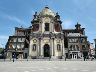A short walk in Charleroi