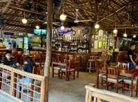 A Flavorful Night at Kinabuchs Grill & Bar – Puerto Princesa’s Iconic Dining Spot! 🌟🐊  