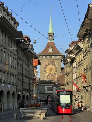 Clock Towers, Cobblestones, and Chocolate: Exploring Bern’s Old-World Charm 🇨🇭 🏰 