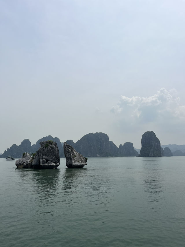 Ha Long Bay: A Hidden Wonder of the World 🌊✨