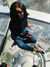 Glass floors in the Shanghai Pearl Tower