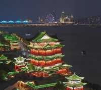 Ascend Tengwang Pavilion during the day, and view it at night.