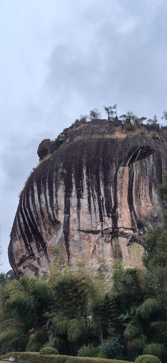 縉雲，橫店；天然，人工