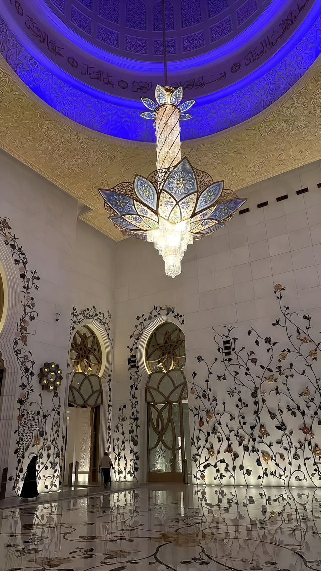 謝赫扎伊德清真寺