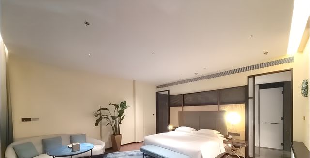 誤入礦石花園，南京首家英迪格!