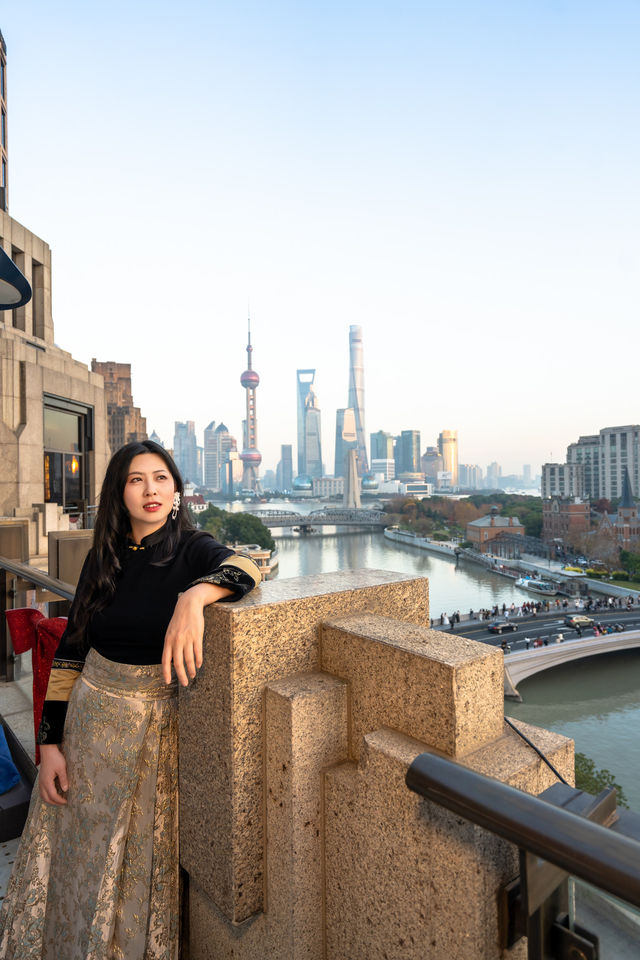 Upon the Suzhou River, the Shanghai Suning Bellagio Hotel with an exceptional view.