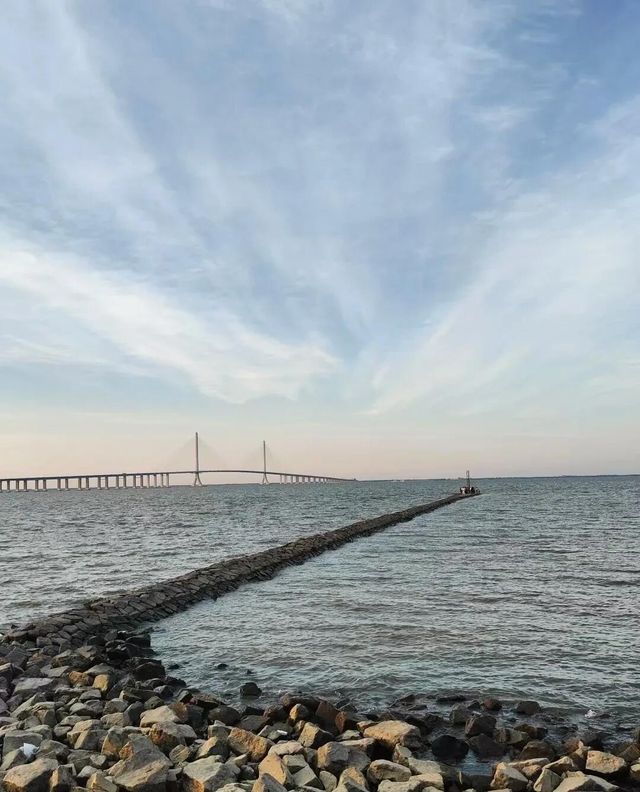 周邊遊｜長興島海岸線，觀天橋風車與抓螃蟹