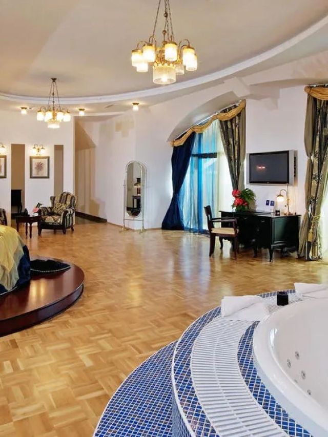 🌟 Varna's Top Stays: Luxury at Melia Grand 🌟