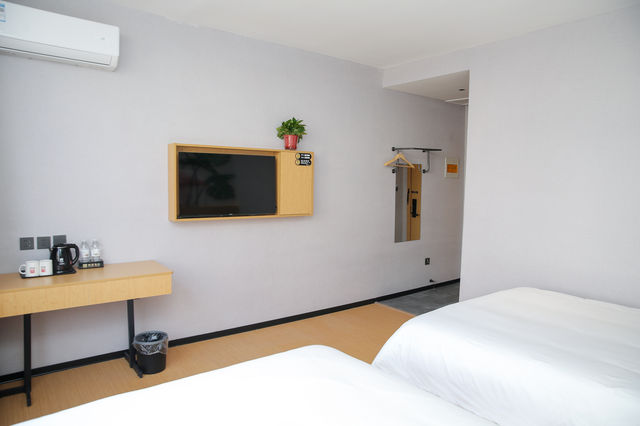 出行入住鼎居臻品。
【開篇】：遊玩攻略路線