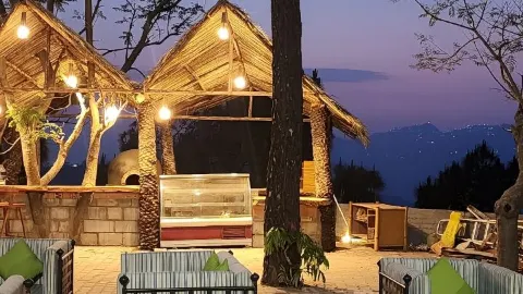 🌟✈️ 솔란의 고요한 휴양지: 수리아빌라스의 럭셔리! 🏔️🛀 — traveler post in 솔란