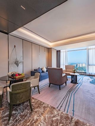 🌟 Guangdong's Panzhou Hotel Picks: Luxury & Views 🌟