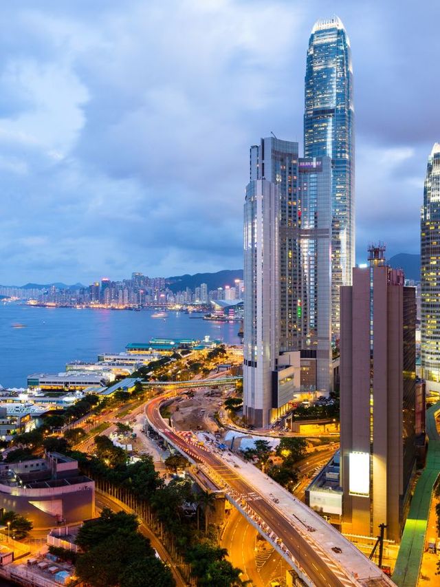 🌟 Hong Kong's Top Attractions: A Nightlife Experience 🌃✨