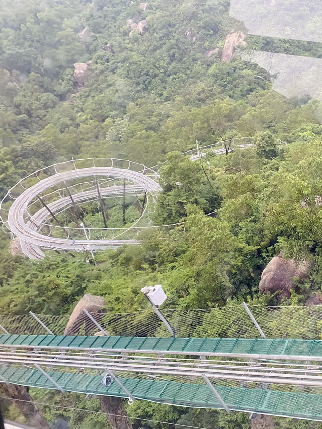 Jingshan Park Ropeway Up 🚡🆙 Sliding Down the Hill 