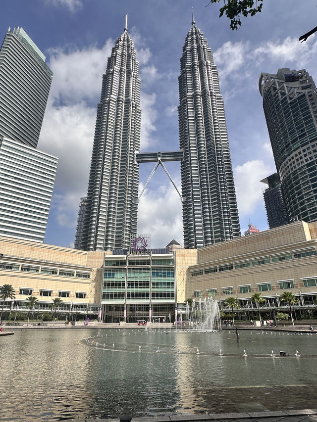 A stunning city centre park surrounded by iconic landmarks, KLCC Park