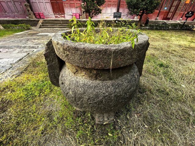 霍山縣博物館的石雕及碑刻。