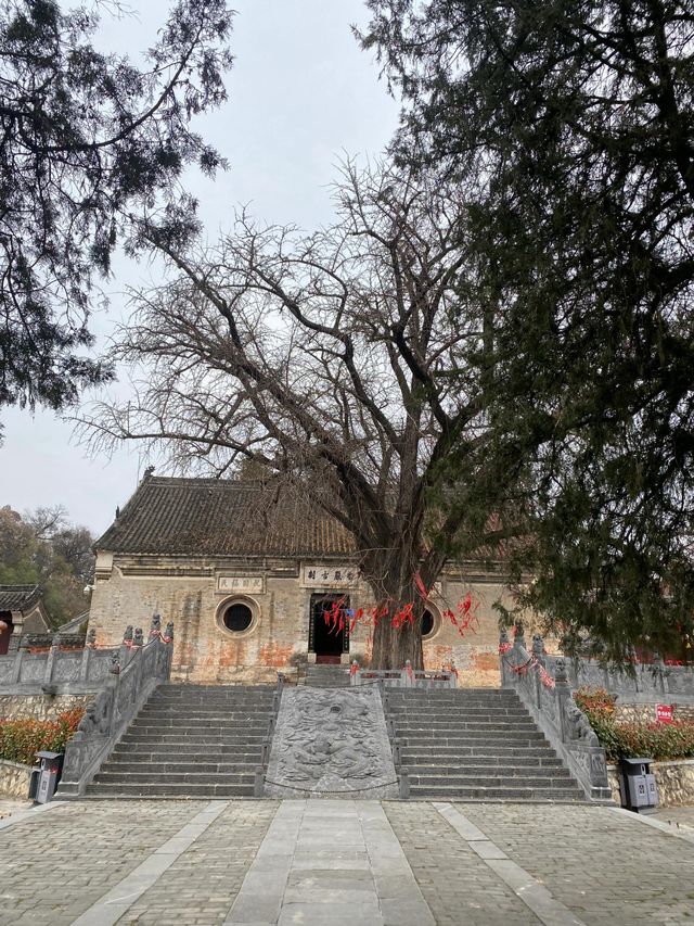 南陽香嚴寺旅遊攻略。