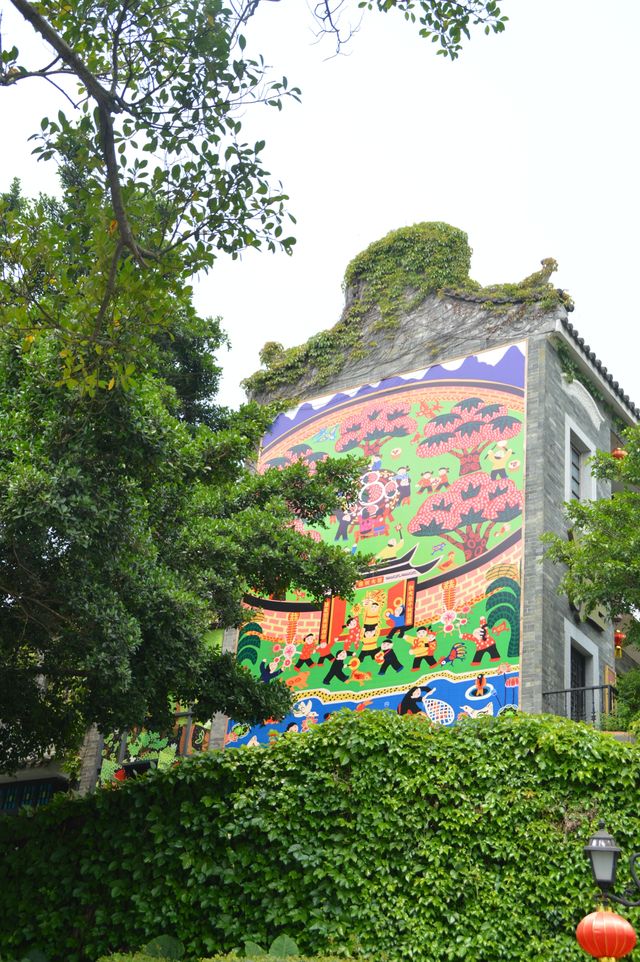 一面蠔殼做成的藝術品牆面