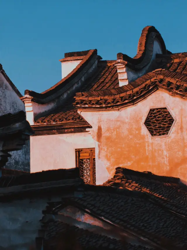 Shanghai-Suzhou-Wuzhen 5-Day Tour: A Must-See Guide for Friends
