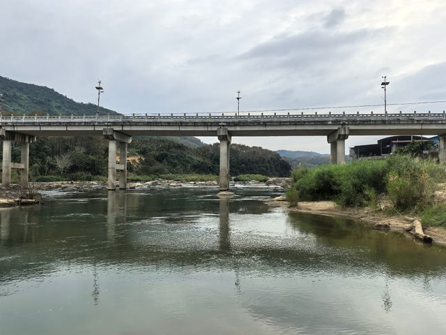 乘坡河石臼群