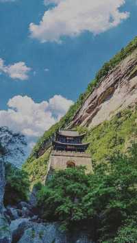 《春節劍門行：勇闖雄關，無畏險阻》