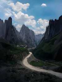 走最崎嶇的路，賞最美的景｜洛克之路
