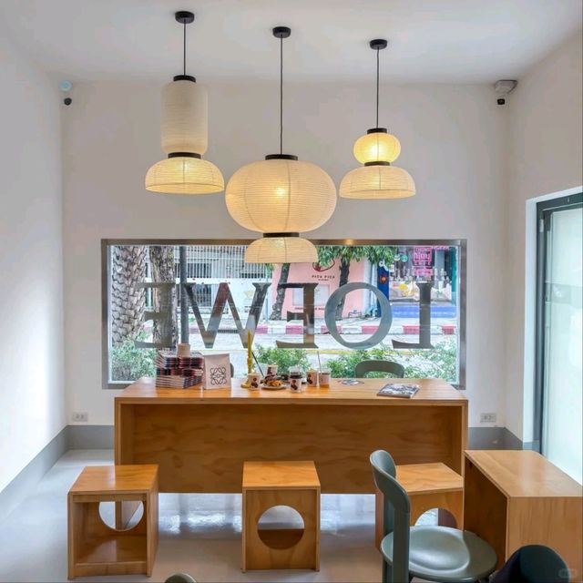 【☕️曼谷LOEWE期間限定Cafe！打卡影相買手信一次過搞掂～】
