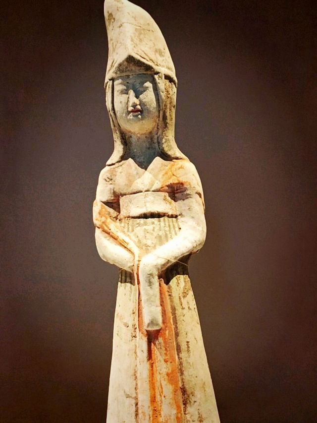 A Cultural Gem by West Lake: The Wonders of Zhejiang Museum