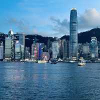 🇭🇰今天維港藍調美到離譜！根本不像真的