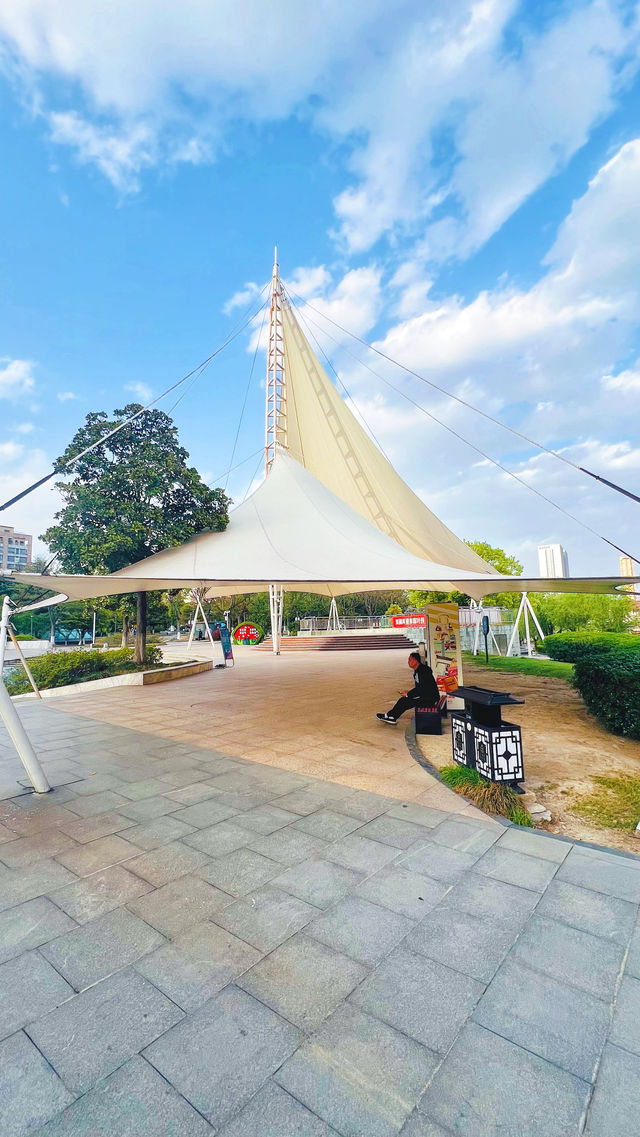 陽春四月漫遊泰州～濱河體育公園