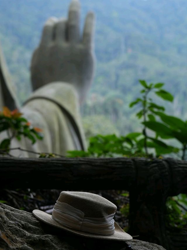 Chin Swee Caves in Genting Highlands in Malaysia♥️🌹
