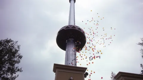 허시 파키스의 키스 타워 50주년 기념 행사 시작 — traveler post in 허시