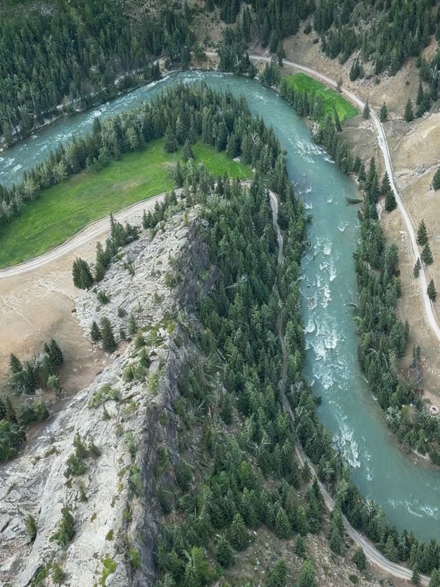 闖進神明打翻的調色盤|可可託海的一天 闖進神明打翻的調色盤|可可託海的一天