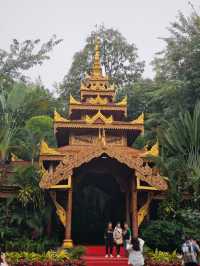 西雙版納市區不得不去的曼聽公園和總佛寺