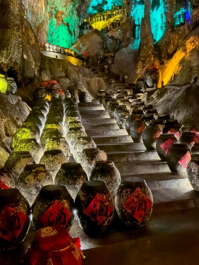 清遠寶晶宮｜溶洞奇觀冠嶺南 天鵝湖畔享悠閒
