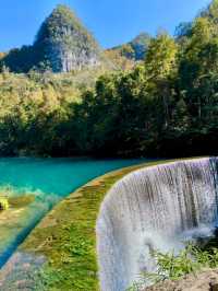 荔波小七孔3小時快速玩!! 我們提前一晚入住的施柏閣酒店~ 酒店VIP入口出發 步行至大七孔古橋