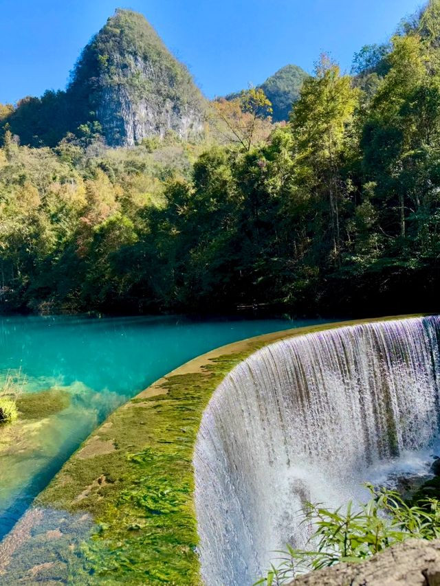 荔波小七孔3小時快速玩!! 我們提前一晚入住的施柏閣酒店~ 酒店VIP入口出發 步行至大七孔古橋 荔波小七孔3小時快速玩!! 我們提前一晚入住的施柏閣酒店~ 酒店VIP入口出發 步行至大七孔古橋