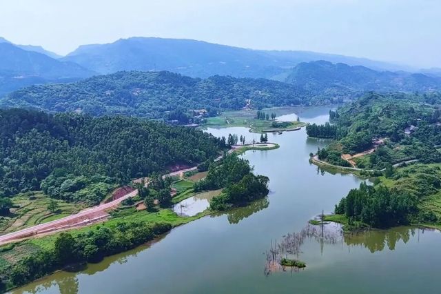 【隱藏的世外桃源】豐禾讓水湖讓你一秒鐘愛上這片藍天碧水 【隱藏的世外桃源】豐禾讓水湖讓你一秒鐘愛上這片藍天碧水