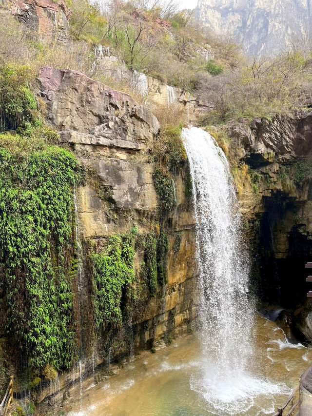 這座山藏著小眾瀑布雲台山 紅石峽