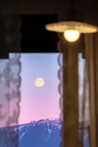 冰島下午三點｜日落與滿月