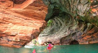 Apostle Islands Kayaking Tour: Explore the Sea Caves of Lake Superior
