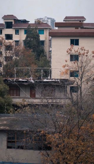 Discover the slow mountain city life and everyday charm in Sinan