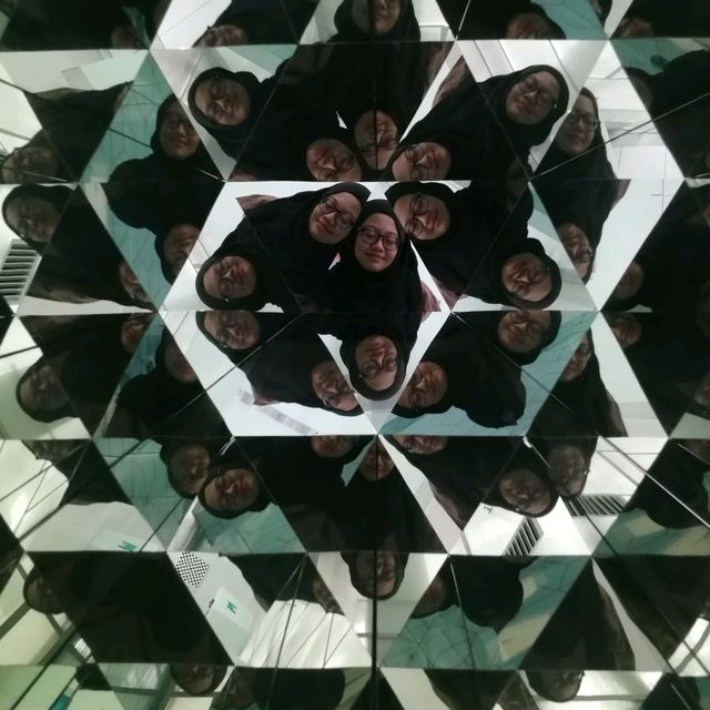 Tricky arts & illusions, Museum of Illusions